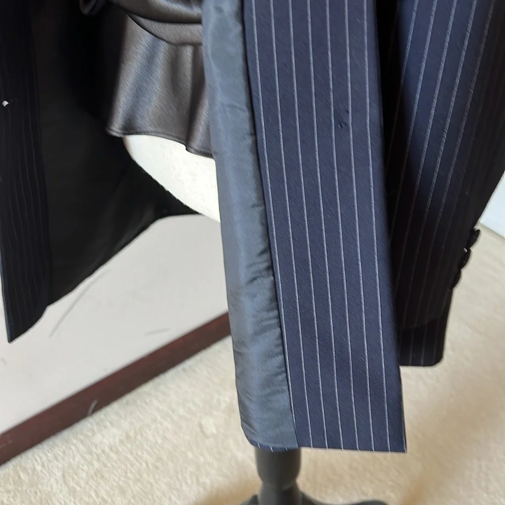 Jacket - Picture 8 of 10